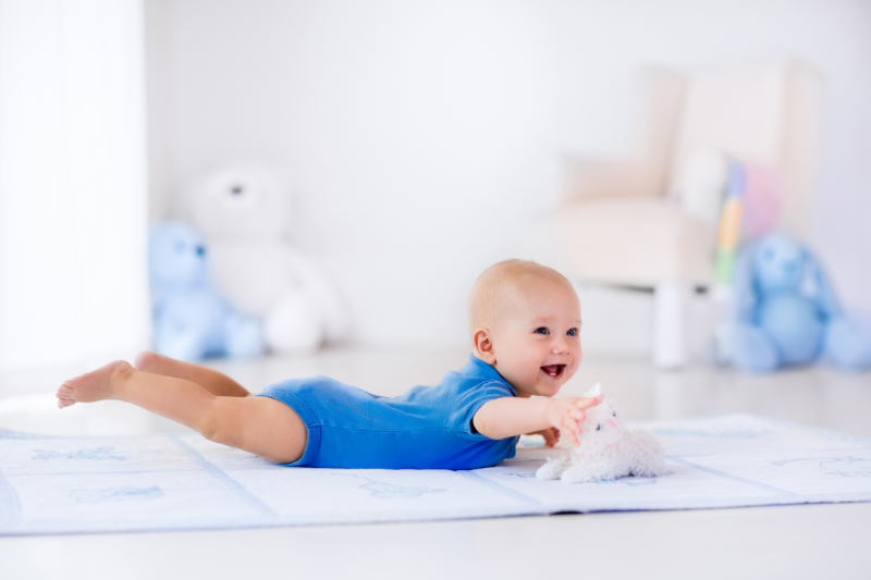 photo of infant tonic labyrinthine reflex